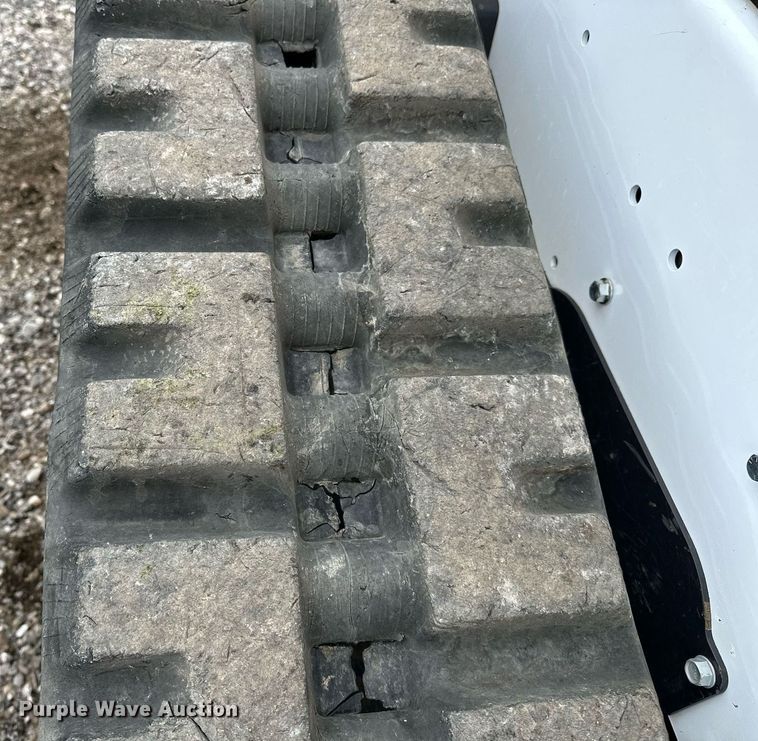 image for item NQ9407 2021 Bobcat T595  tracked skid steer loader