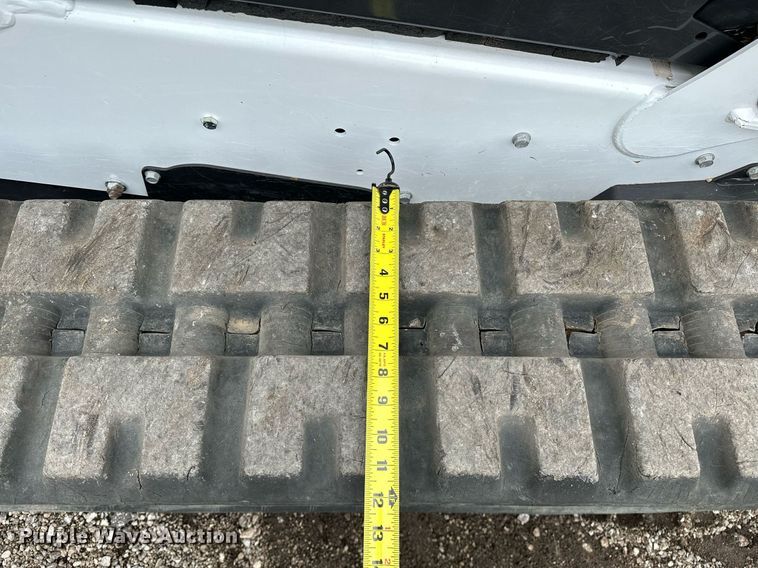 image for item NQ9407 2021 Bobcat T595  tracked skid steer loader
