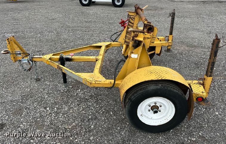 image for item NQ9413 1999 Butler HWS-3  reel trailer