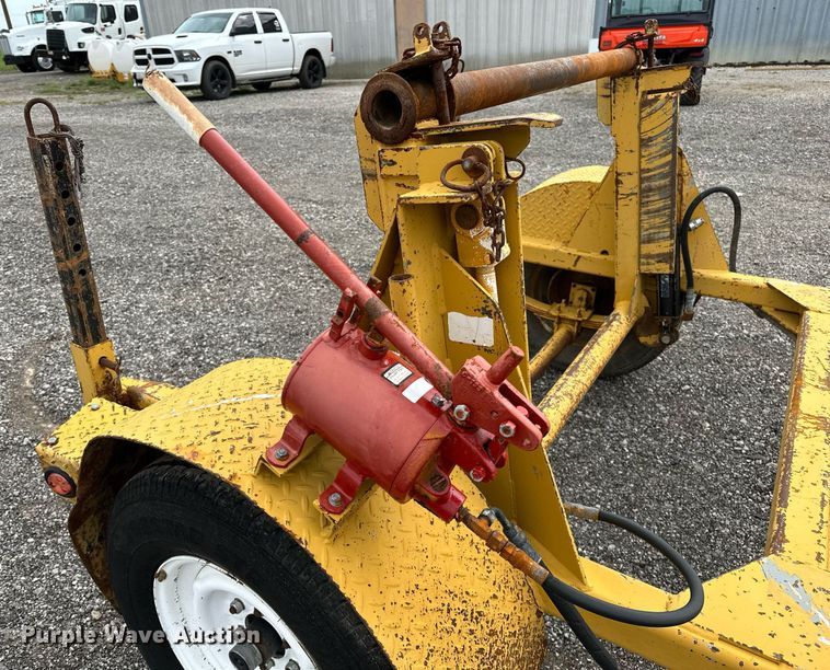 image for item NQ9413 1999 Butler HWS-3  reel trailer