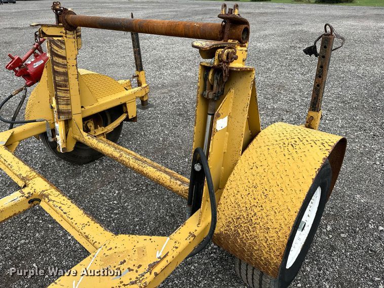 image for item NQ9413 1999 Butler HWS-3  reel trailer