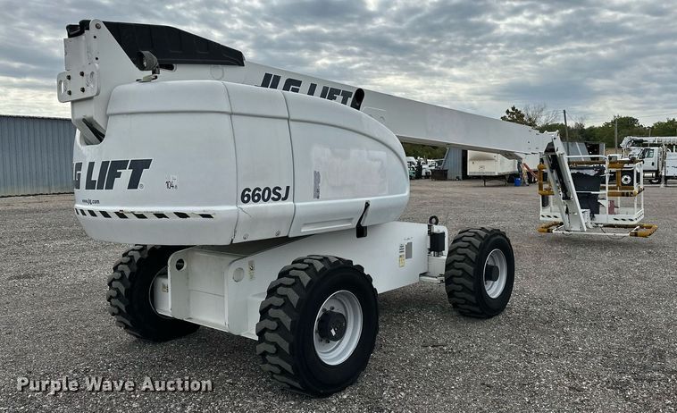image for item NQ9414 2005 JLG 660SJ  boom lift