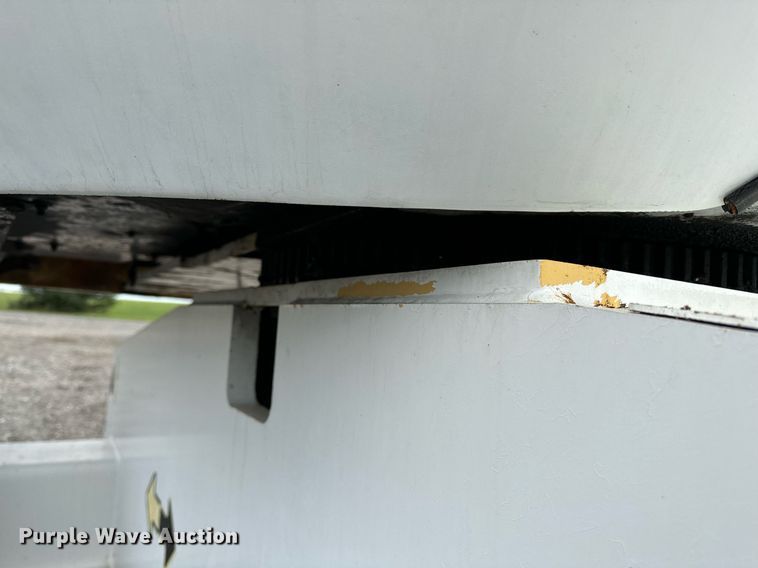 image for item NQ9414 2005 JLG 660SJ  boom lift