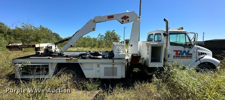image for item NQ9417 2001 Sterling M7500  crane truck