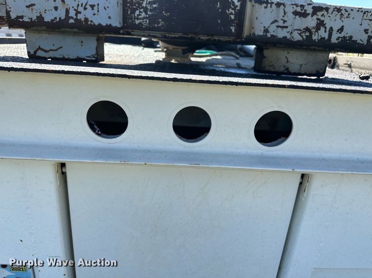 image for item NQ9417 2001 Sterling M7500  crane truck