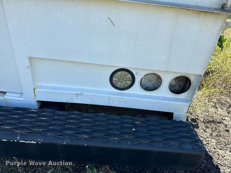 image for item NQ9417 2001 Sterling M7500  crane truck