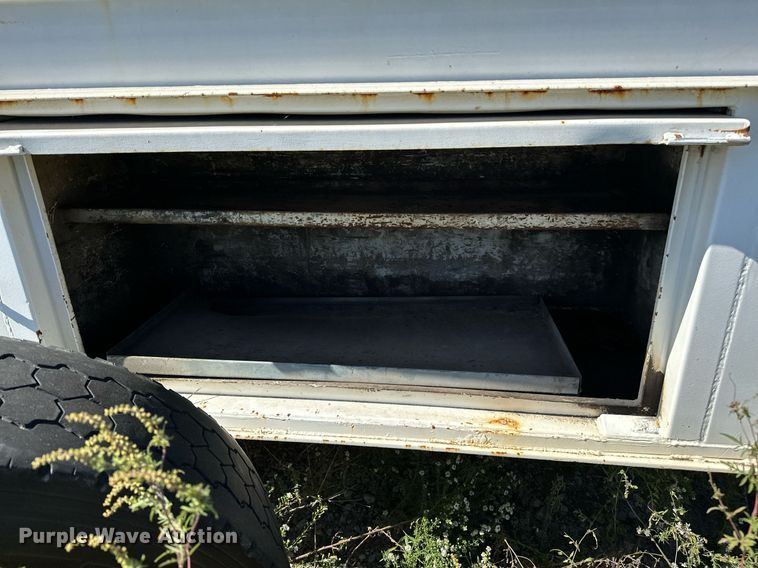 image for item NQ9417 2001 Sterling M7500  crane truck