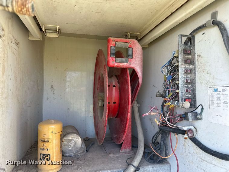 image for item NQ9417 2001 Sterling M7500  crane truck