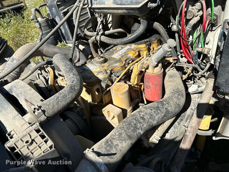 image for item NQ9417 2001 Sterling M7500  crane truck