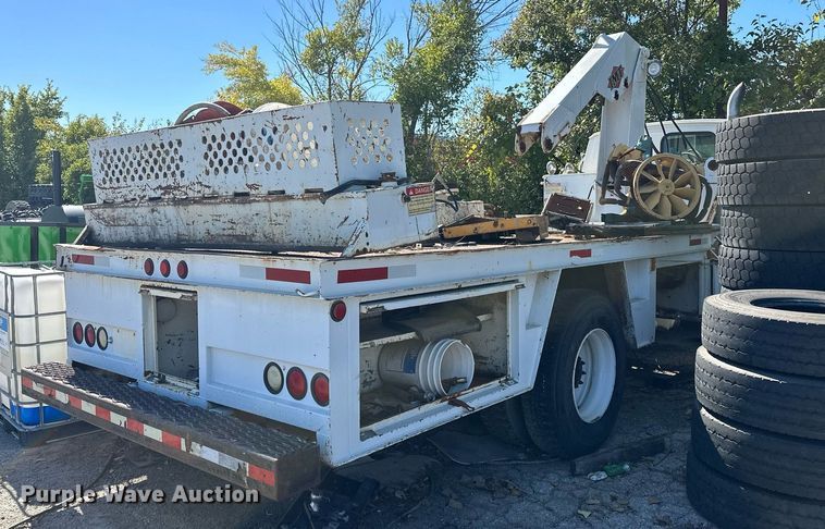 image for item NQ9418 2007 Sterling Acterra  crane truck