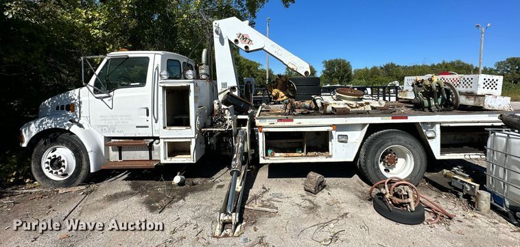 image for item NQ9418 2007 Sterling Acterra  crane truck