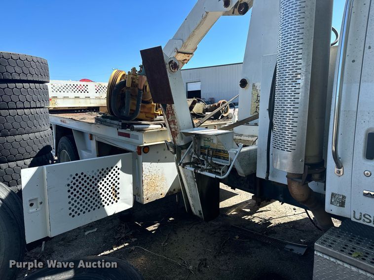 image for item NQ9418 2007 Sterling Acterra  crane truck