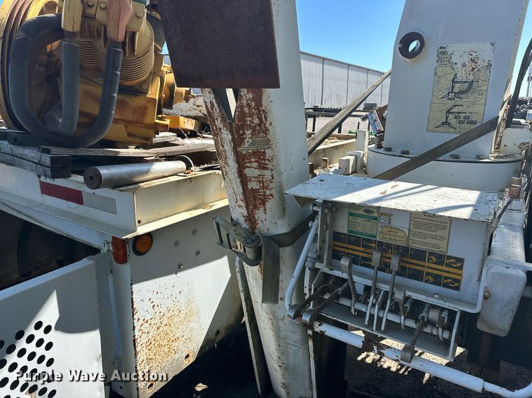 image for item NQ9418 2007 Sterling Acterra  crane truck