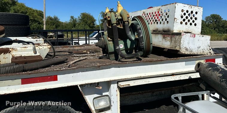 image for item NQ9418 2007 Sterling Acterra  crane truck