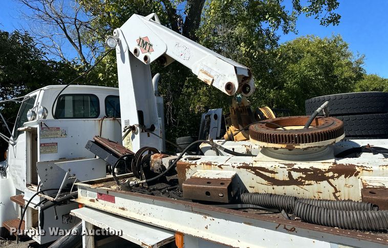 image for item NQ9418 2007 Sterling Acterra  crane truck