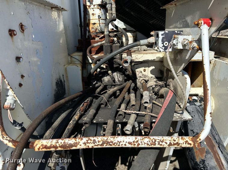 image for item NQ9418 2007 Sterling Acterra  crane truck