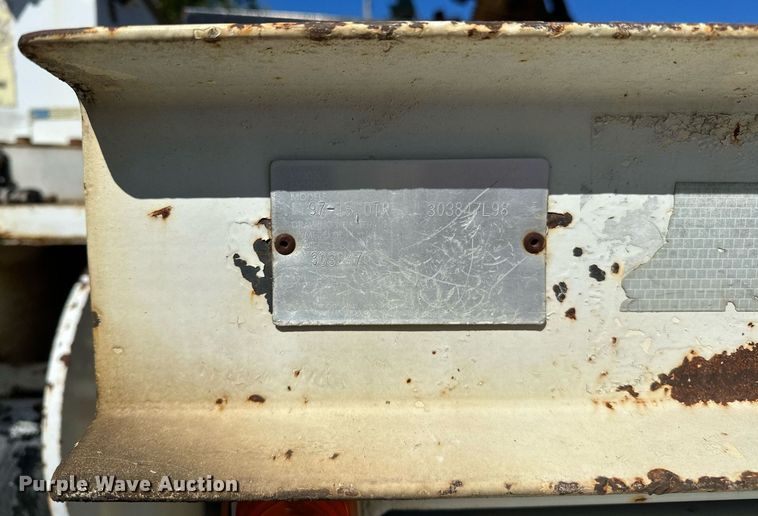 image for item NQ9418 2007 Sterling Acterra  crane truck