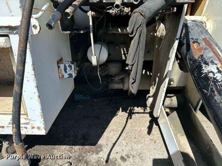 image for item NQ9418 2007 Sterling Acterra  crane truck