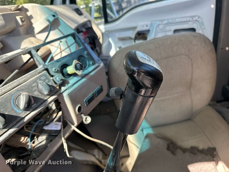 image for item NQ9418 2007 Sterling Acterra  crane truck