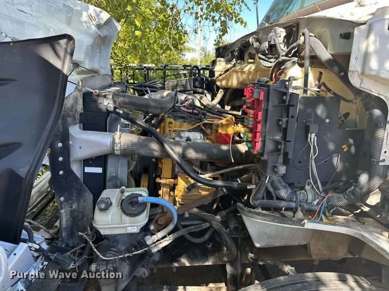 image for item NQ9418 2007 Sterling Acterra  crane truck