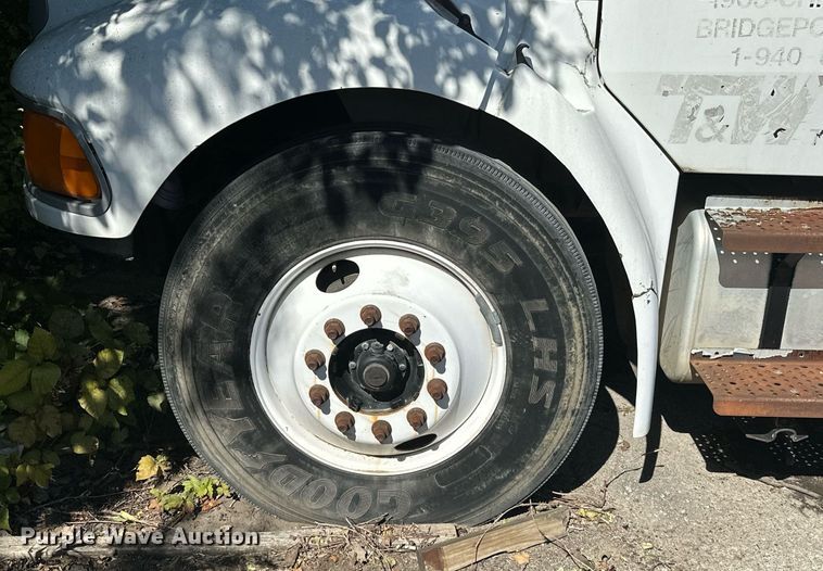 image for item NQ9418 2007 Sterling Acterra  crane truck