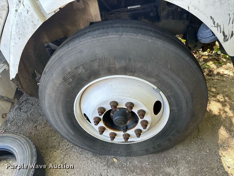 image for item NQ9418 2007 Sterling Acterra  crane truck