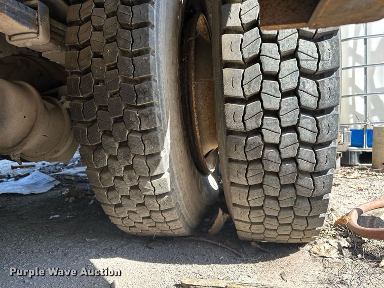 image for item NQ9418 2007 Sterling Acterra  crane truck