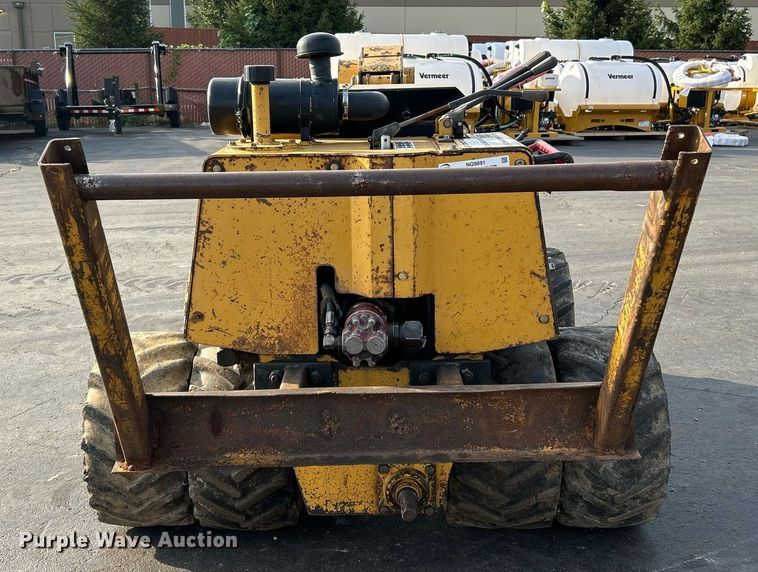 image for item NQ9891 2002 Vermeer LM42  cable plow