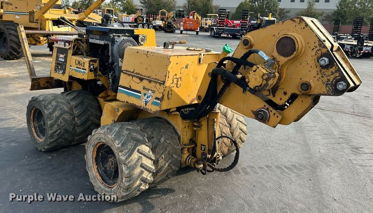 image for item NQ9891 2002 Vermeer LM42  cable plow