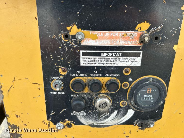 image for item NQ9891 2002 Vermeer LM42  cable plow