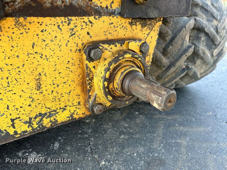 image for item NQ9891 2002 Vermeer LM42  cable plow