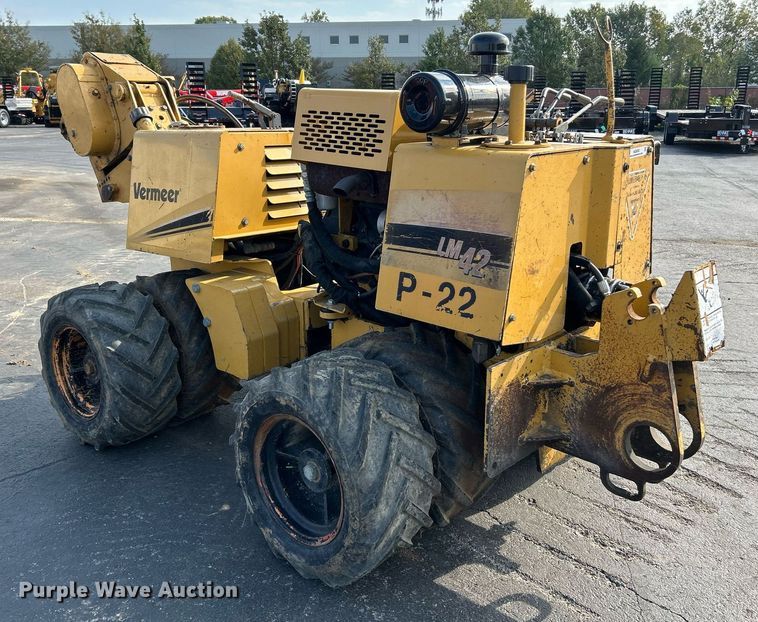 image for item NQ9892 2006 Vermeer LM42  cable plow