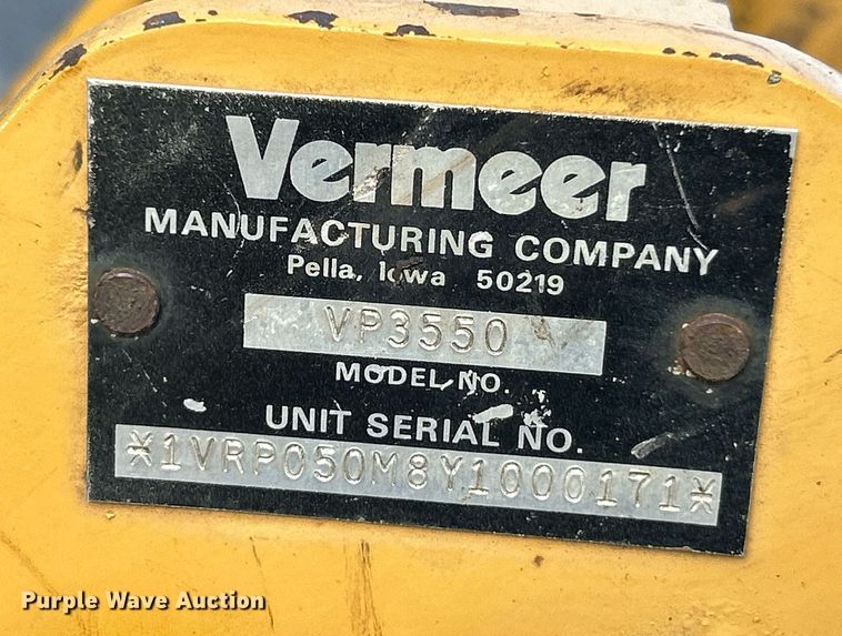 image for item NQ9892 2006 Vermeer LM42  cable plow