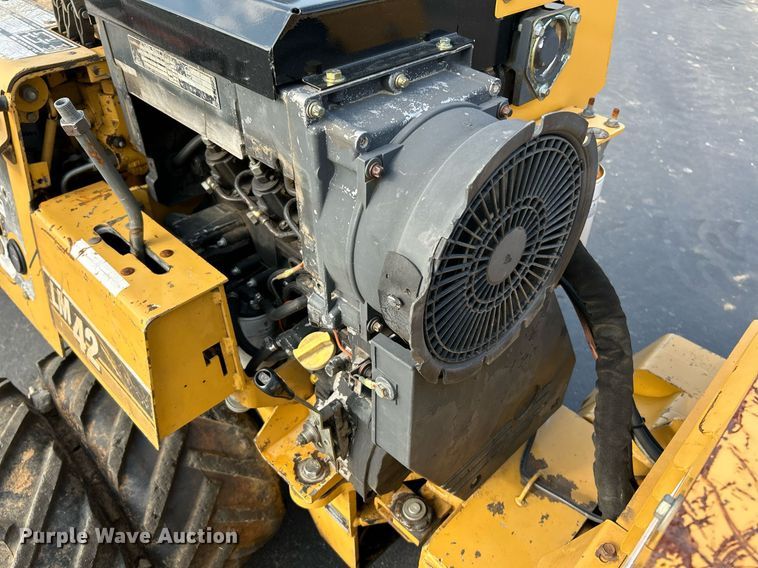 image for item NQ9892 2006 Vermeer LM42  cable plow