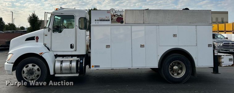 image for item NQ9894 2013 Kenworth T300  utility / service truck