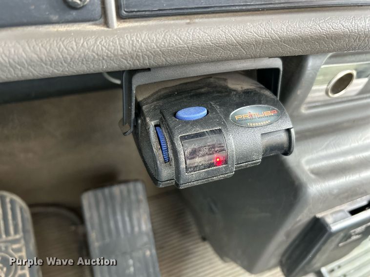 image for item NQ9894 2013 Kenworth T300  utility / service truck