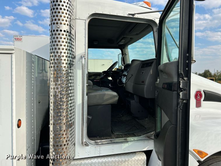 image for item NQ9894 2013 Kenworth T300  utility / service truck