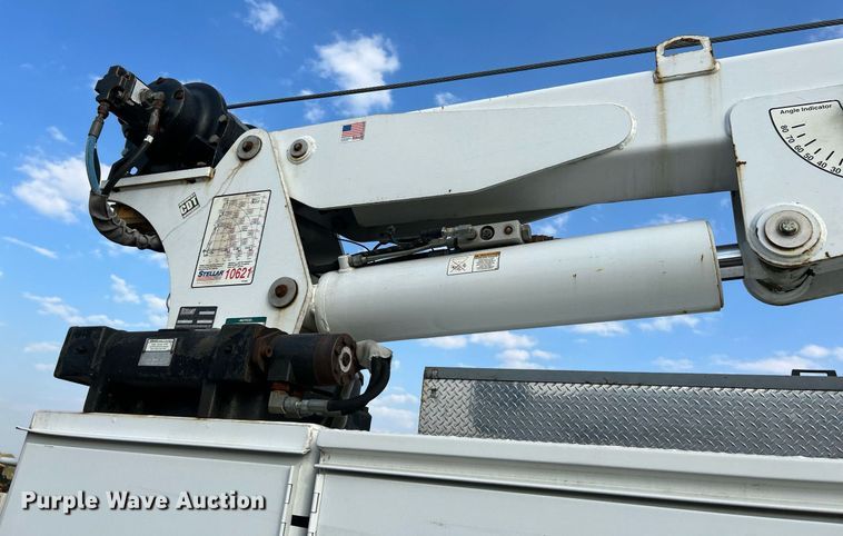 image for item NQ9894 2013 Kenworth T300  utility / service truck