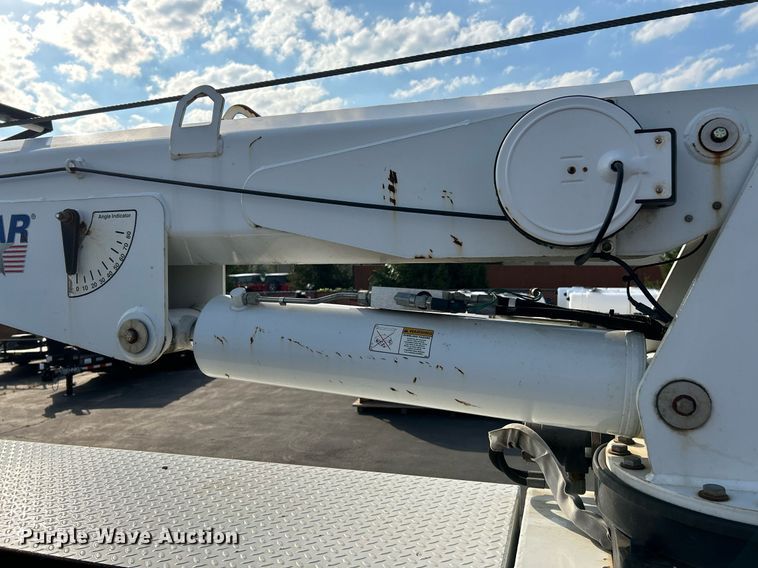 image for item NQ9894 2013 Kenworth T300  utility / service truck