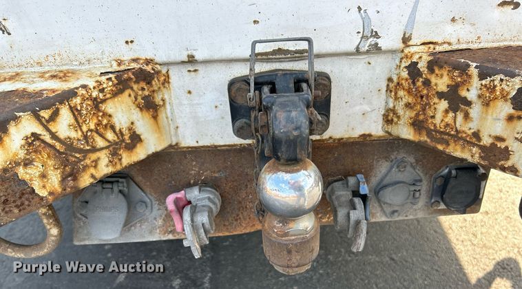 image for item NQ9894 2013 Kenworth T300  utility / service truck