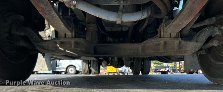 image for item NQ9894 2013 Kenworth T300  utility / service truck