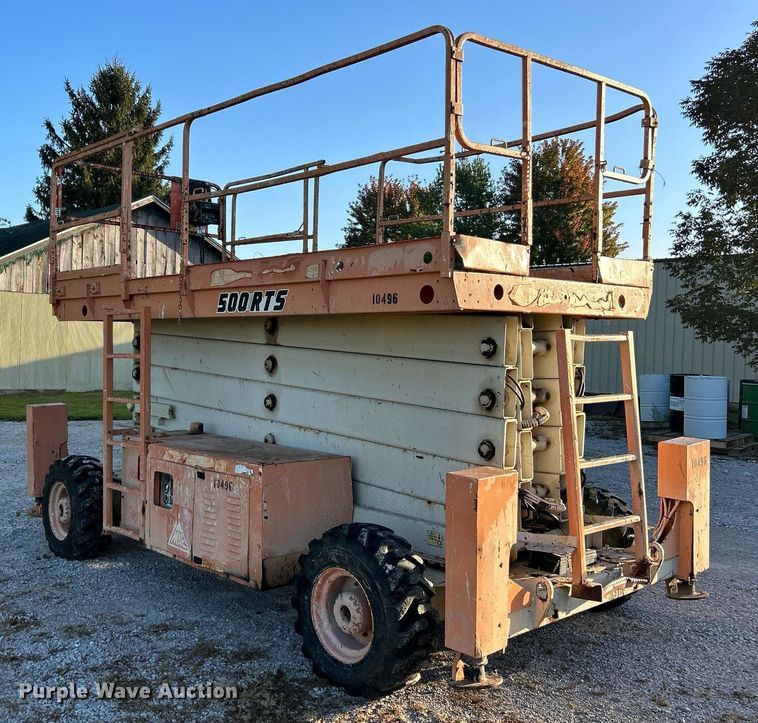 image for item NQ9918 2002 JLG 500RTS  scissor lift
