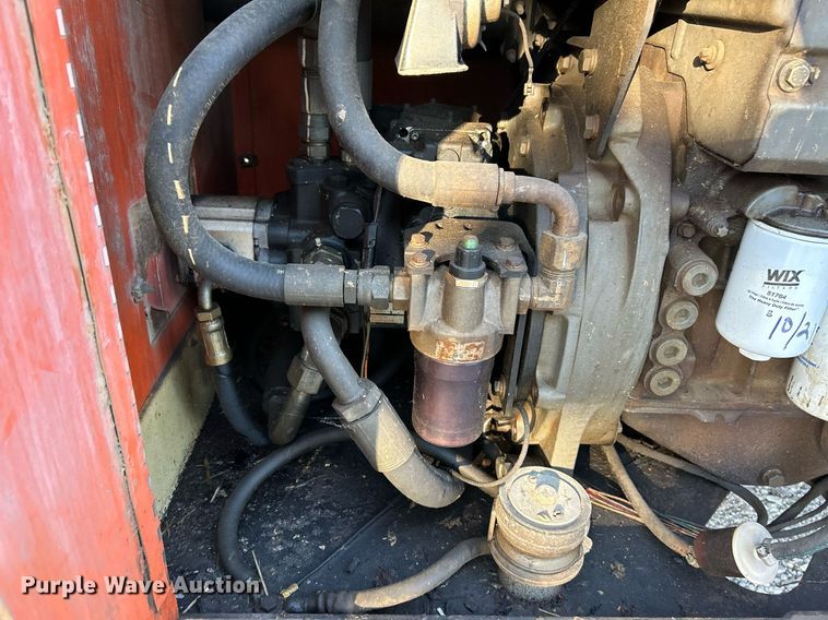 image for item NQ9918 2002 JLG 500RTS  scissor lift