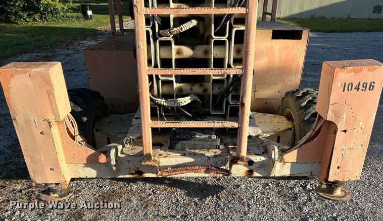 image for item NQ9918 2002 JLG 500RTS  scissor lift