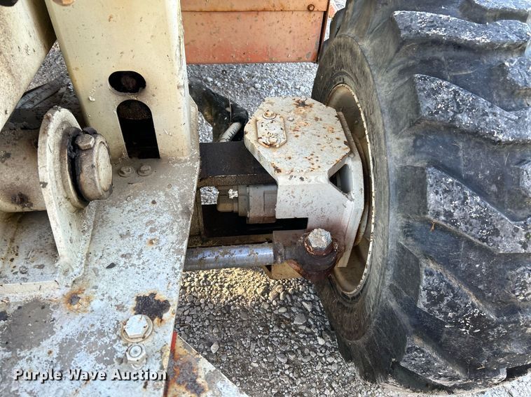 image for item NQ9918 2002 JLG 500RTS  scissor lift