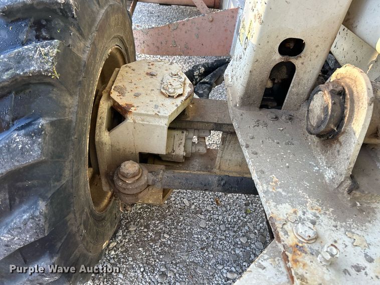 image for item NQ9918 2002 JLG 500RTS  scissor lift