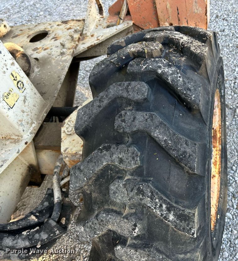 image for item NQ9918 2002 JLG 500RTS  scissor lift