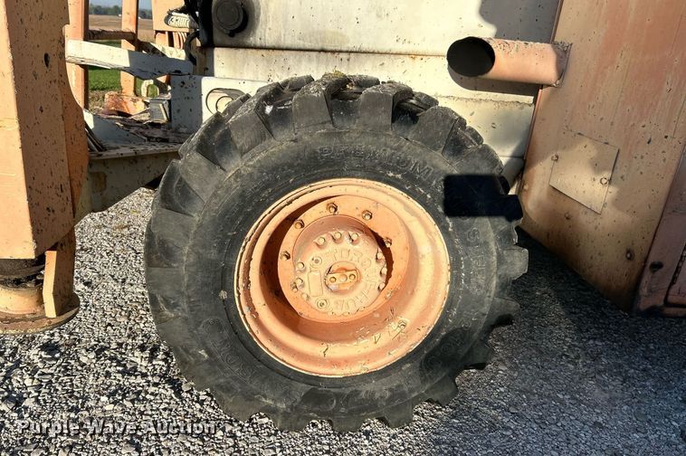 image for item NQ9918 2002 JLG 500RTS  scissor lift