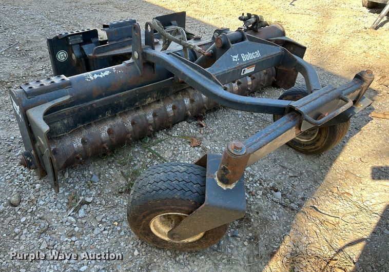 image for item NQ9926 2012 Bobcat 72SCH  skid steer soil conditioner