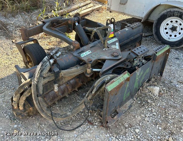 image for item NQ9926 2012 Bobcat 72SCH  skid steer soil conditioner